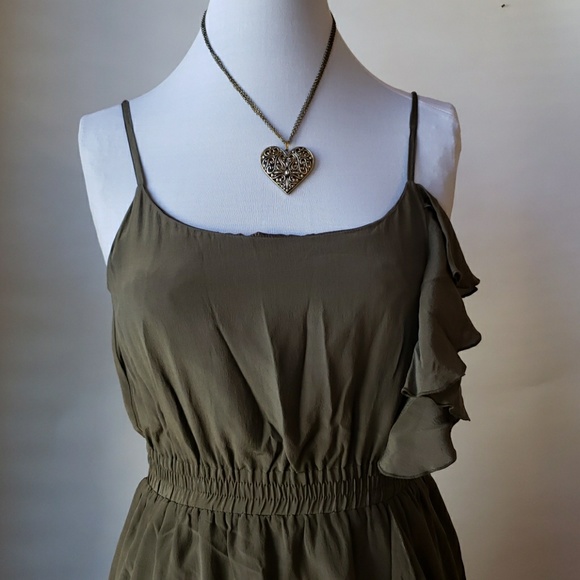 💕HP💕Sage Summer Dress - Picture 2 of 7